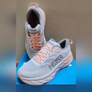 HOKA Bondi 7, women's 9 NWOT